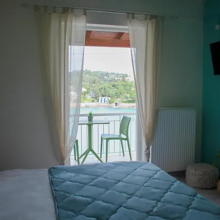 Athina 4*