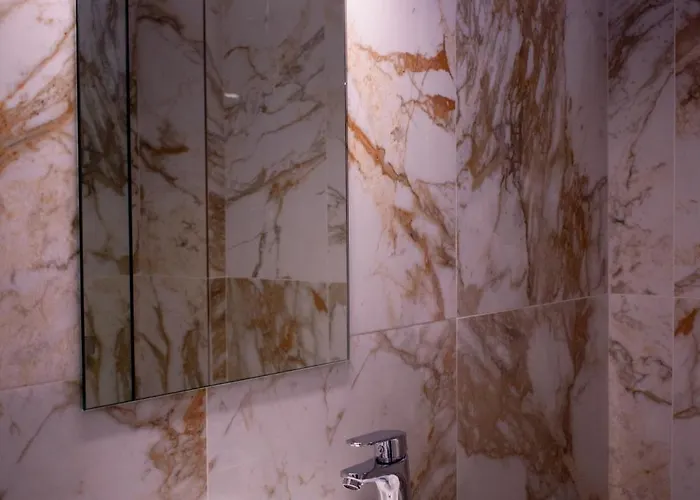 Athina Aparthotel 4*