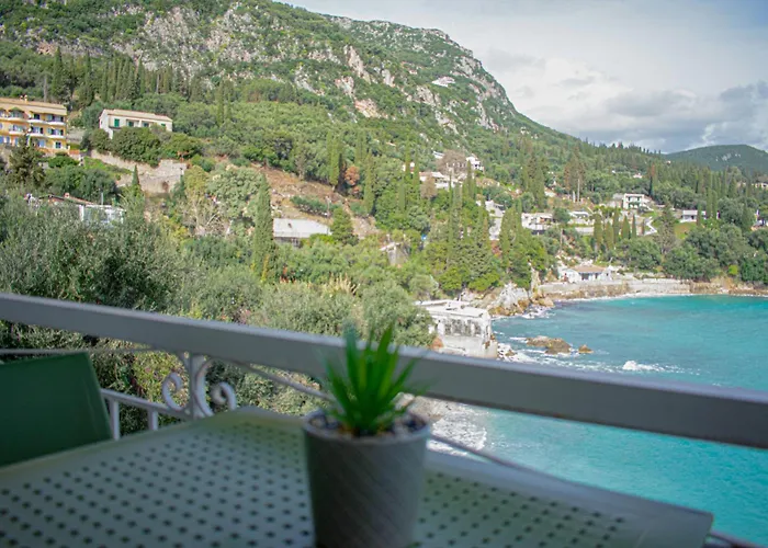 Aparthotel Athina 4*