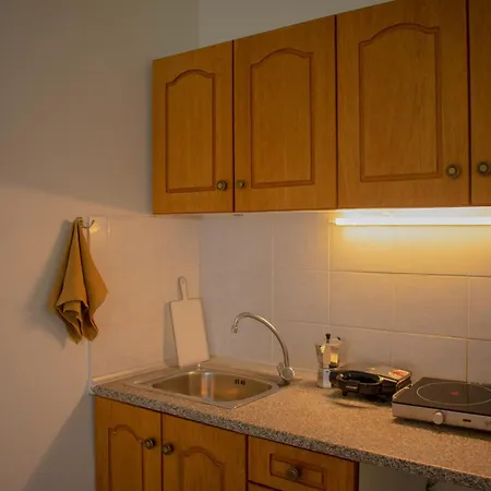 Athina Apartmanhotel